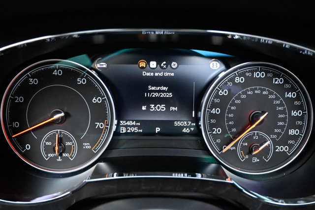 Used 2019 Bentley Bentayga AWD/4WD image 79
