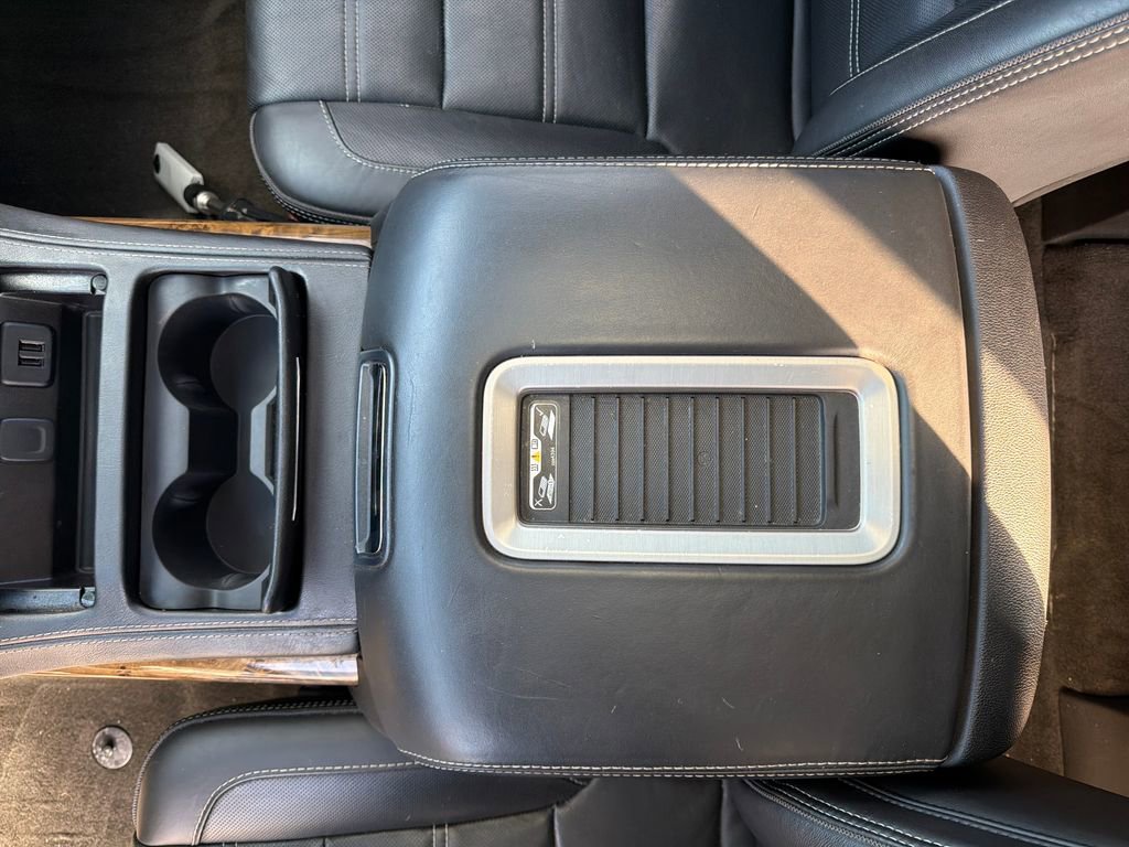 Used 2015 GMC Yukon Denali w/ Premium Package image 28