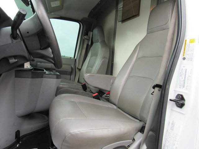 Used 2023 Ford E-450 and Econoline 450 Super Duty w/ Power Windows & Locks Group RWD image 26