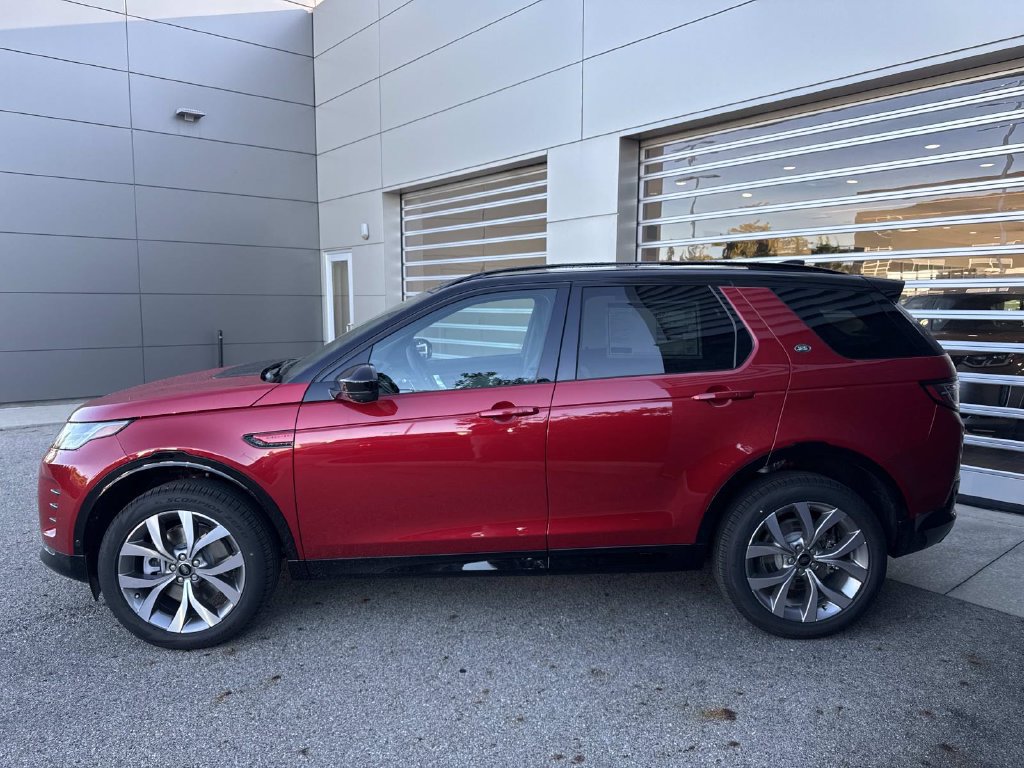 New 2026 Land Rover Discovery Sport Landmark AWD/4WD image 4