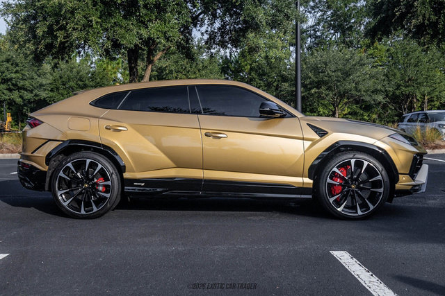 Used 2024 Lamborghini Urus S AWD/4WD image 9