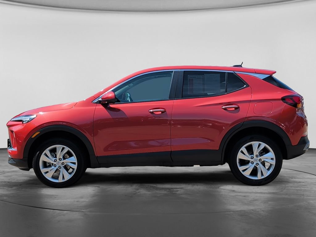 Used 2024 Buick Encore GX Preferred w/ Comfort Package AWD/4WD image 4