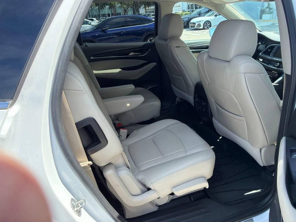 Used 2020 Buick Enclave Premium w/ Sun and Sites Package AWD/4WD image 14