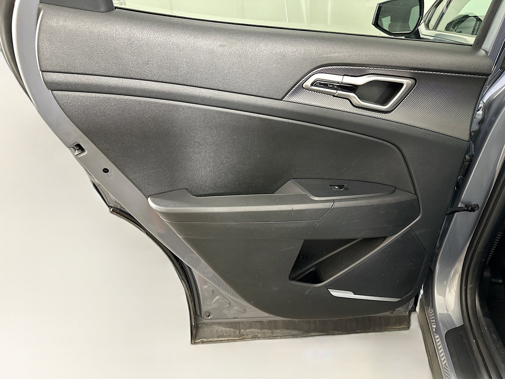 Used 2025 Kia Sportage LX image 24