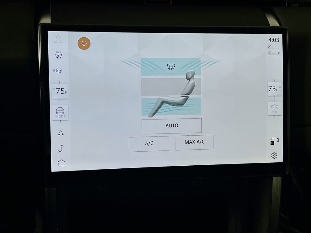 Used 2025 Land Rover Discovery Sport S image 16