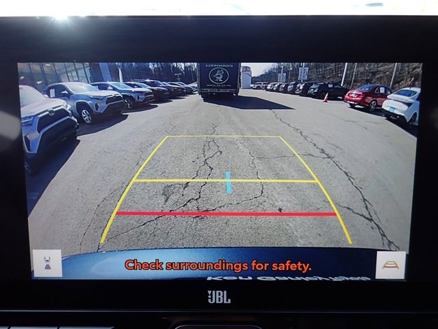 Certified 2024 Toyota Venza XLE image 27