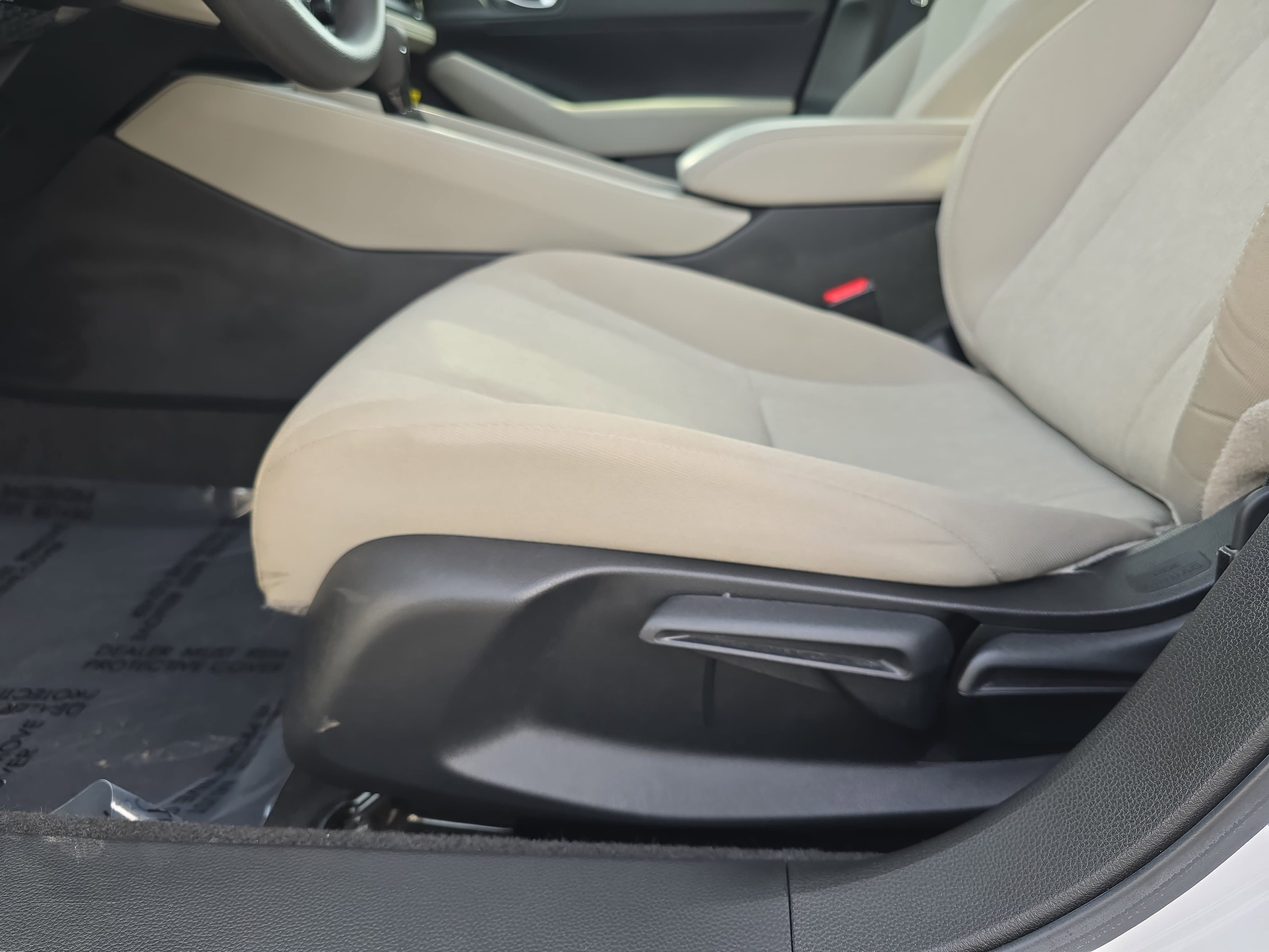 Certified 2025 Honda Accord LX image 26