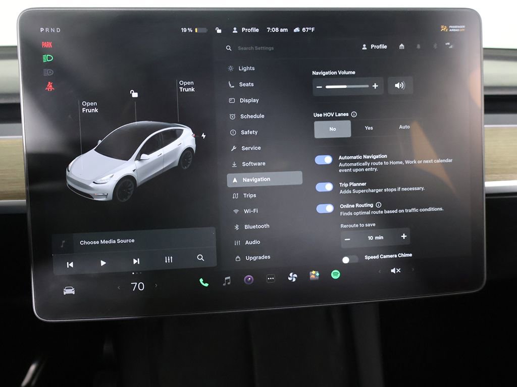 Used 2021 Tesla Model Y Long Range image 54