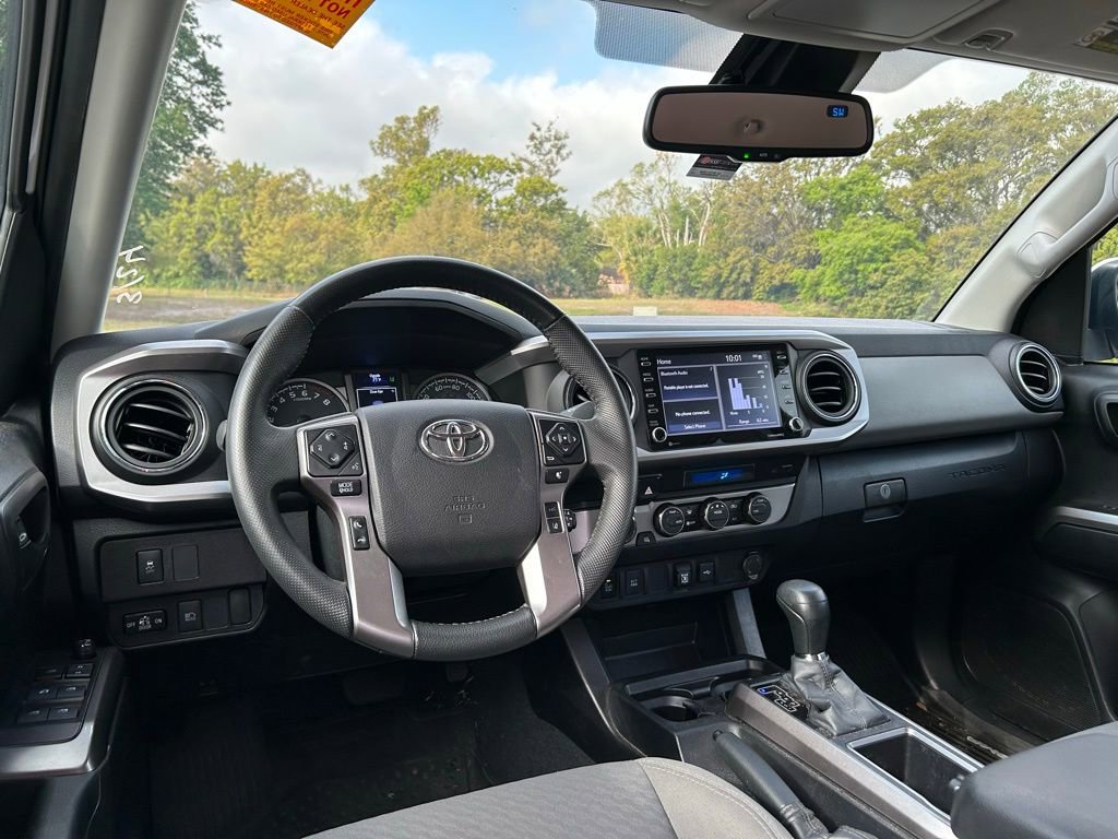 Used 2022 Toyota Tacoma SR5 w/ Technology Package image 12