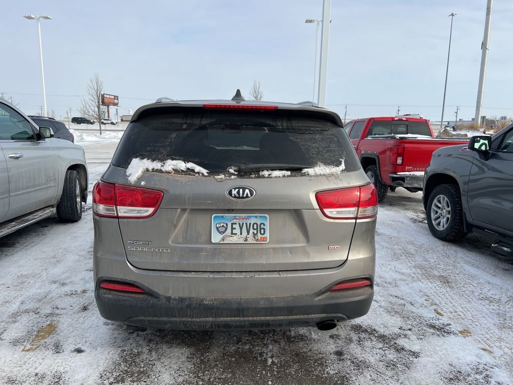 Used 2018 Kia Sorento LX image 3