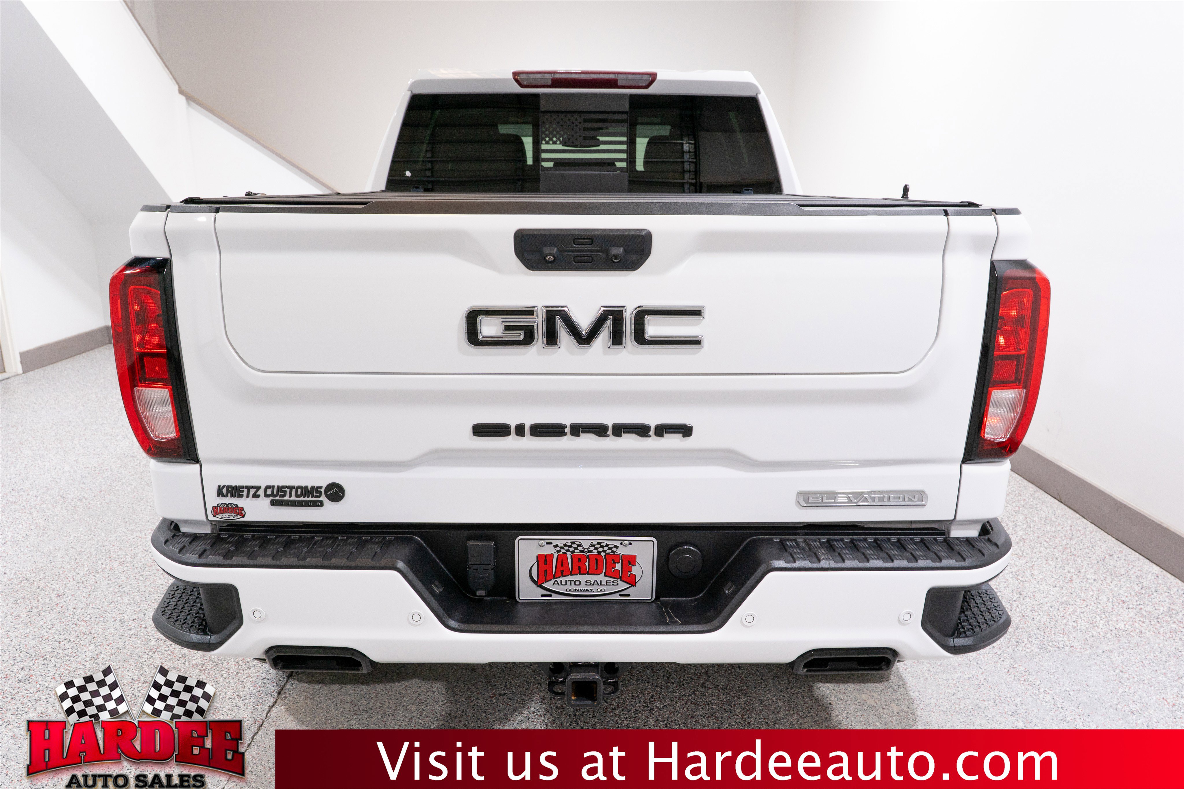 Used 2023 GMC Sierra 1500 Elevation w/ Elevation Premium Package AWD/4WD image 4