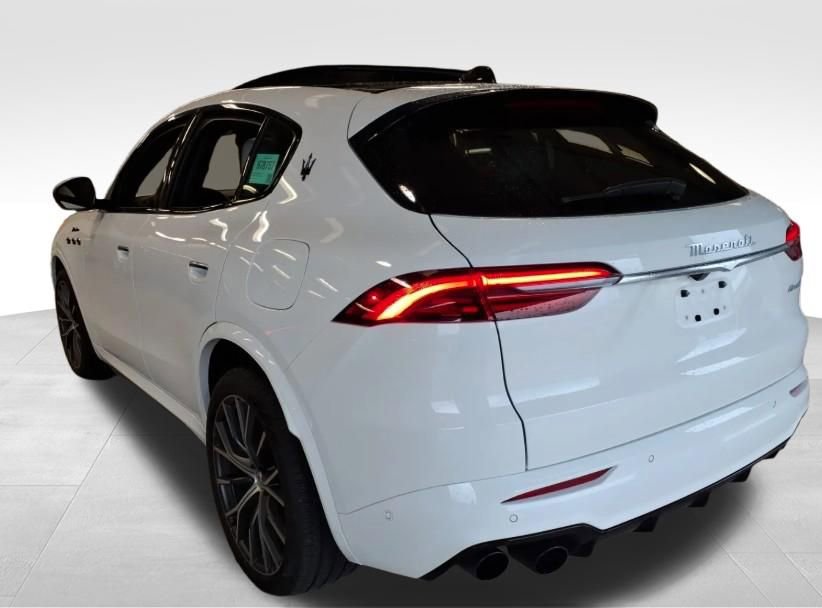 Used 2023 Maserati Grecale Modena image 14