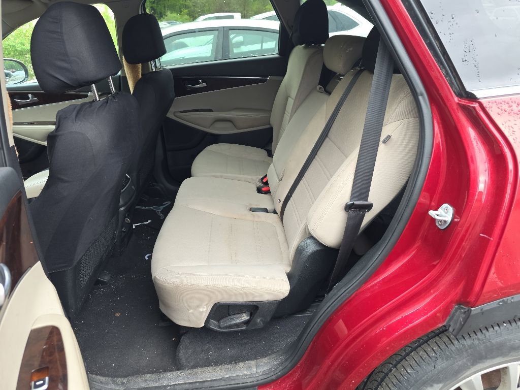 Used 2017 Kia Sorento AWD w/ LX Convenience Package image 12