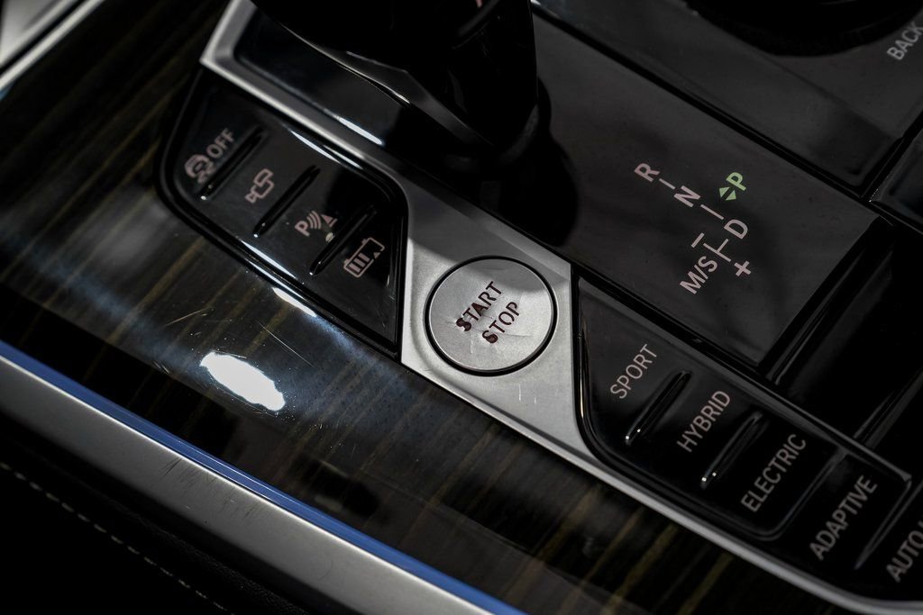 Used 2023 BMW X5 xDrive45e image 18