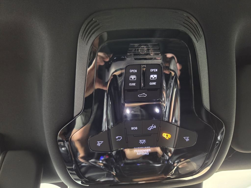 Used 2024 Alfa Romeo Giulia Veloce image 21