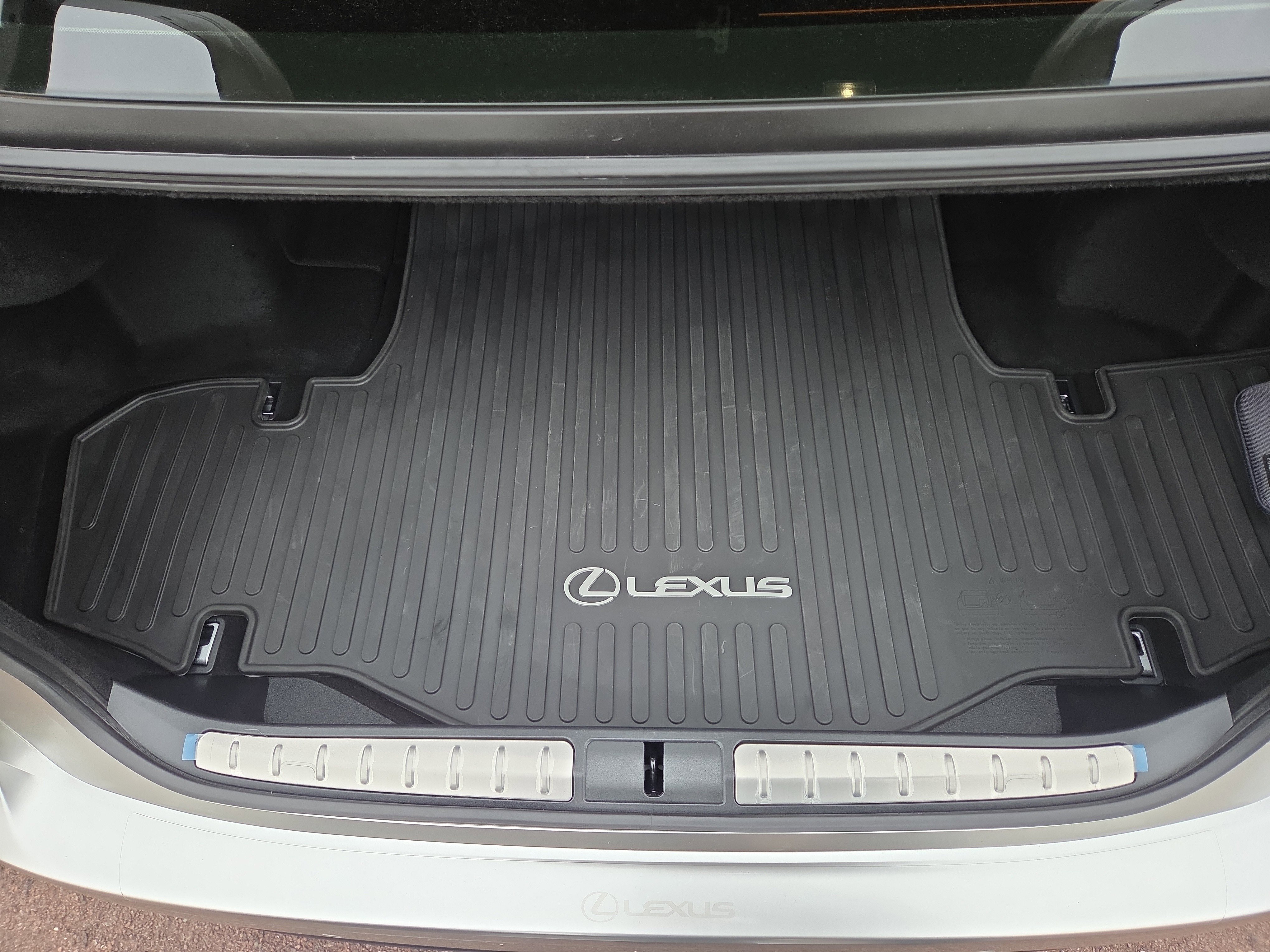 Used 2024 Lexus LS 500 AWD w/ Luxury Package image 38