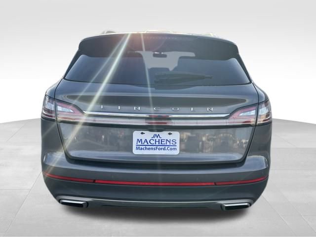 Used 2023 Lincoln Nautilus Reserve w/ Equipment Group 201A image 5