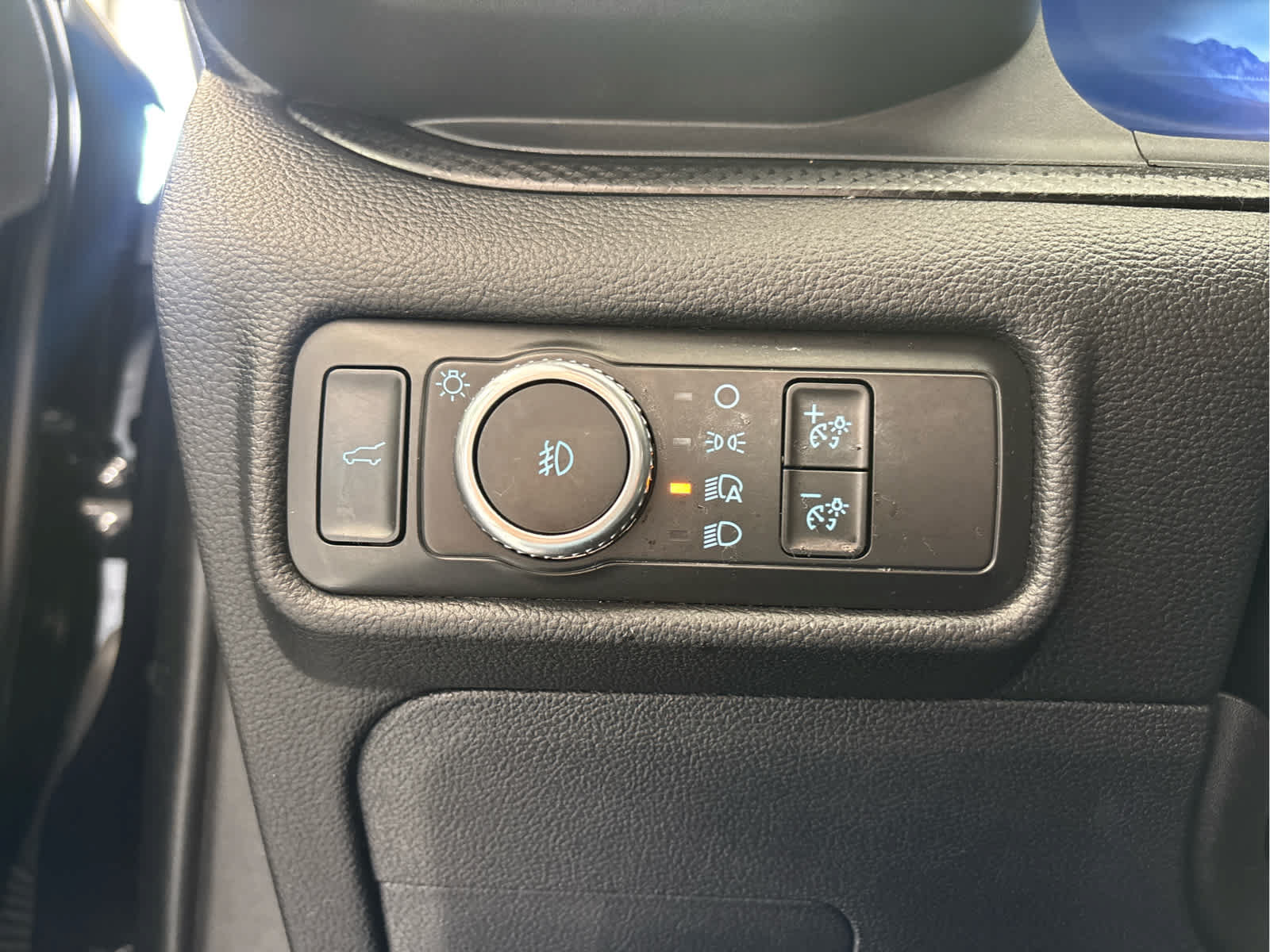 Used 2021 Ford Explorer ST w/ ST Street Pack AWD/4WD image 15