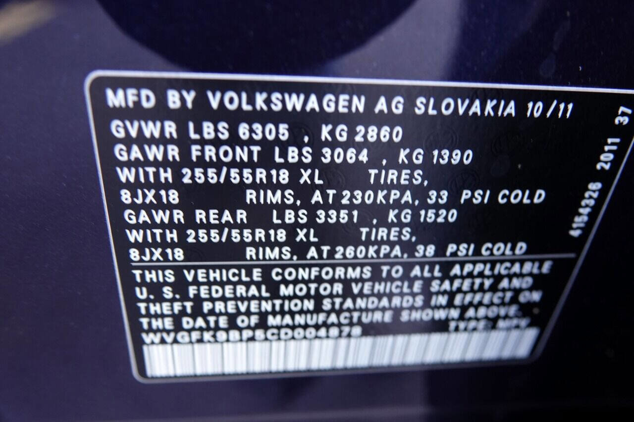 Used 2012 Volkswagen Touareg Sport image 67