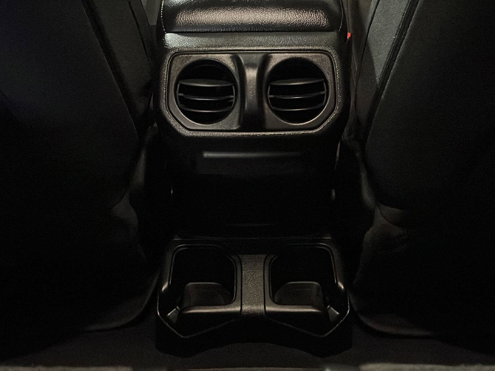 Used 2020 Jeep Wrangler Sport S image 17