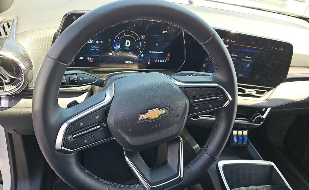 Used 2025 Chevrolet Equinox LT image 10