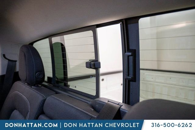 Used 2022 Chevrolet Colorado LT w/ LT Convenience Package image 23