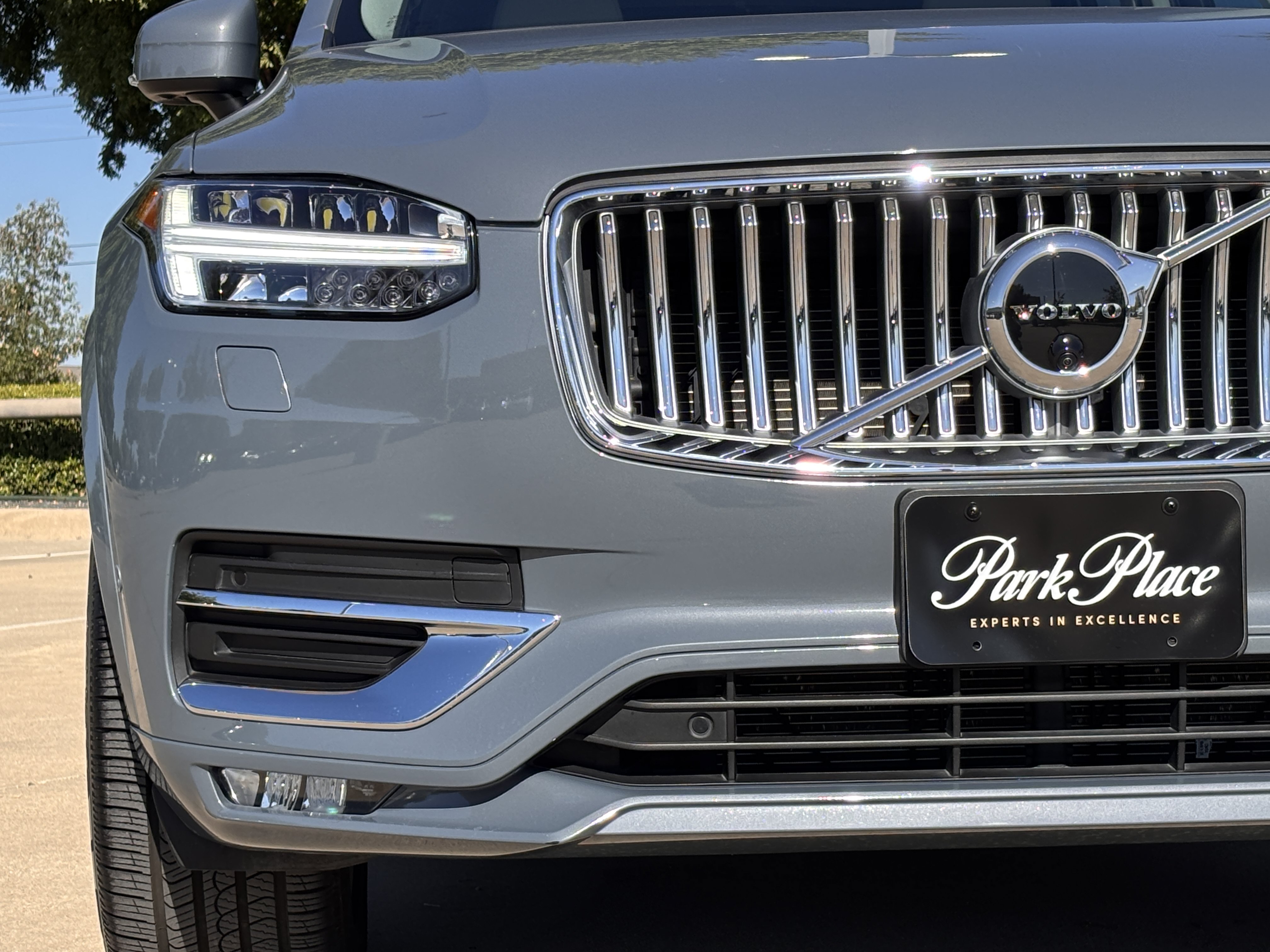 Used 2023 Volvo XC90 B6 Plus w/ Protection Package Premier AWD/4WD image 9
