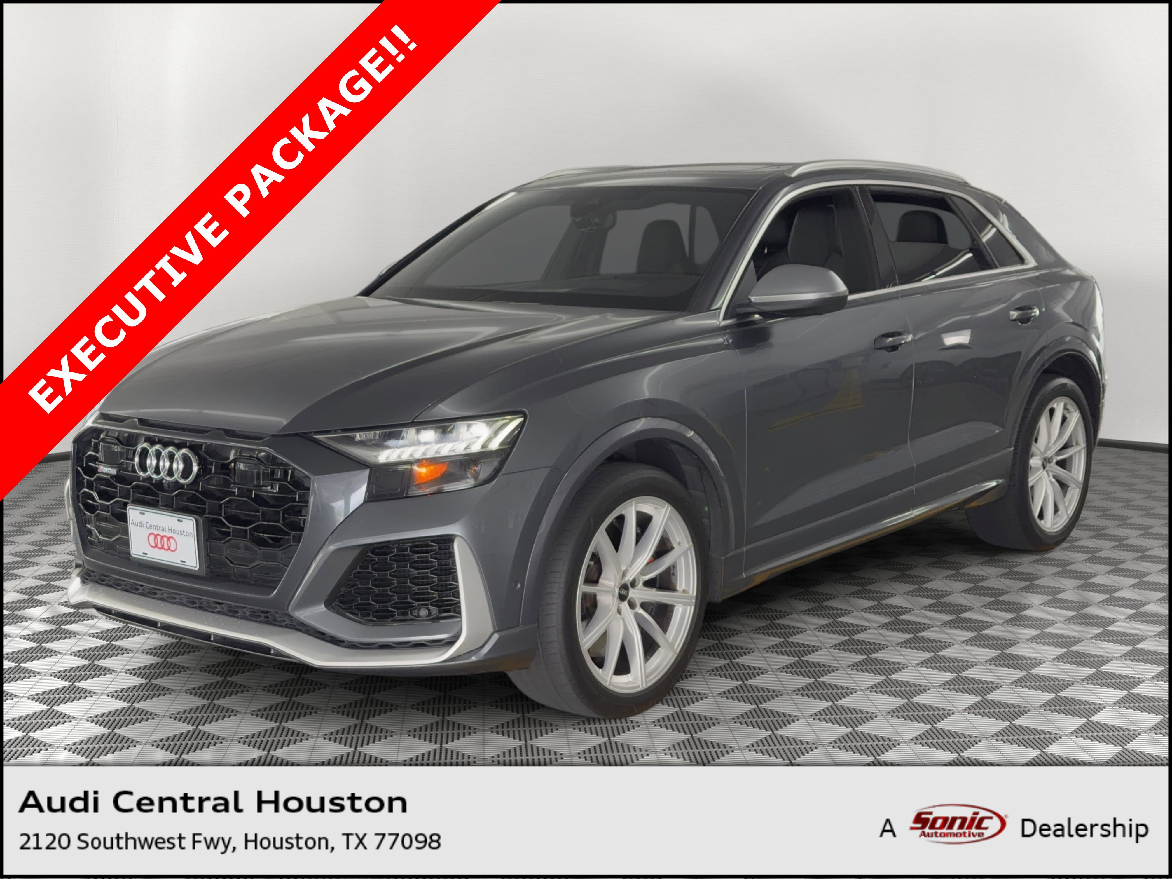 Used 2022 Audi RS Q8 AWD/4WD image 1