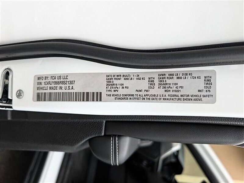 Used 2024 Jeep Grand Cherokee Limited 4xe AWD/4WD image 33