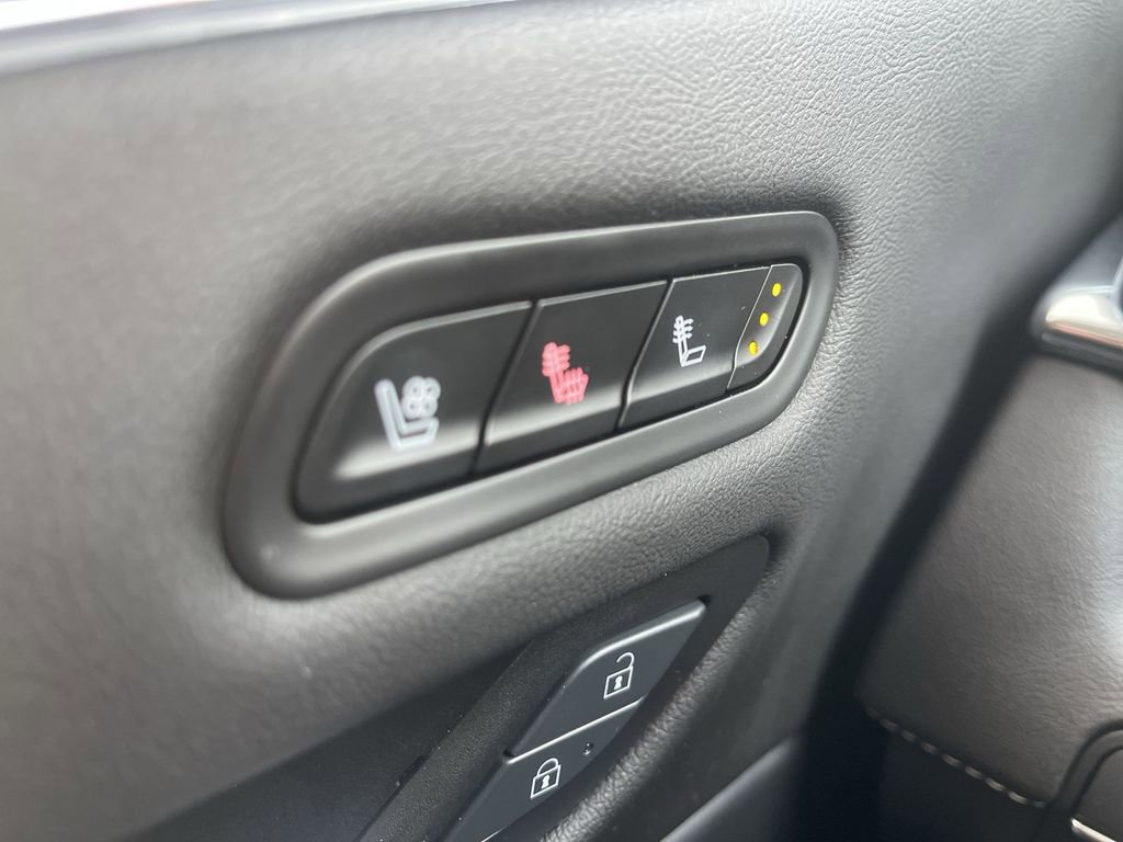 Certified 2024 Cadillac Escalade ESV Sport w/ LPO, ONYX Package image 21