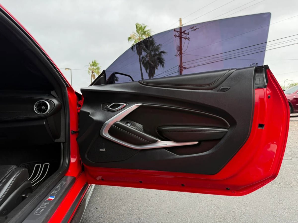 Used 2016 Chevrolet Camaro SS RWD image 34