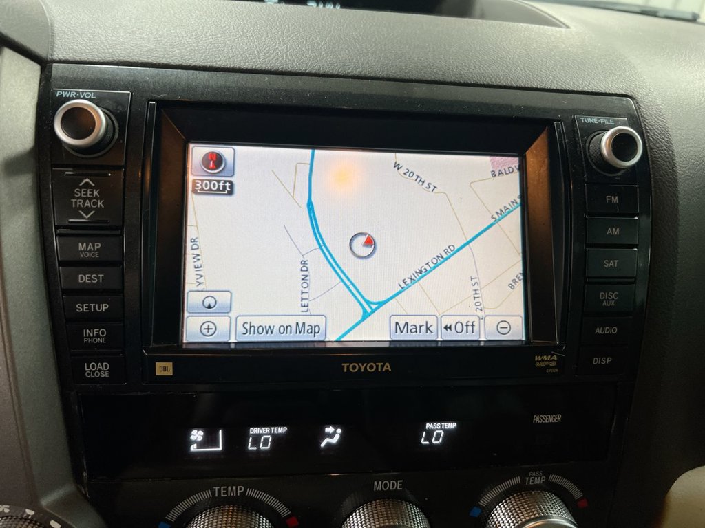 Used 2011 Toyota Sequoia Platinum AWD/4WD image 15