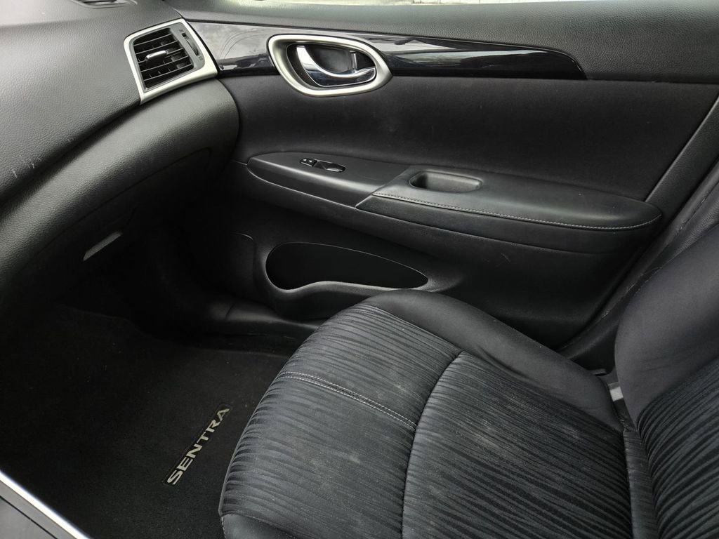 Used 2016 Nissan Sentra SV image 22
