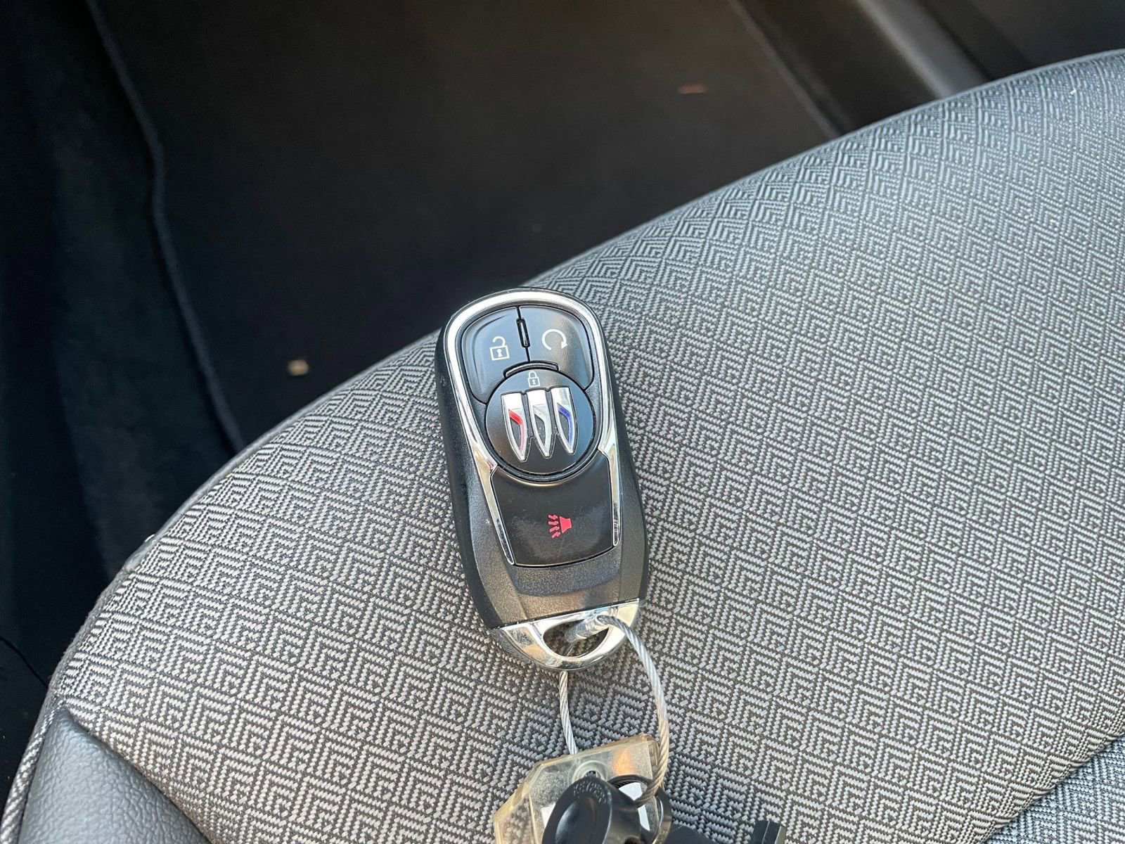 Used 2025 Buick Encore GX Preferred image 21