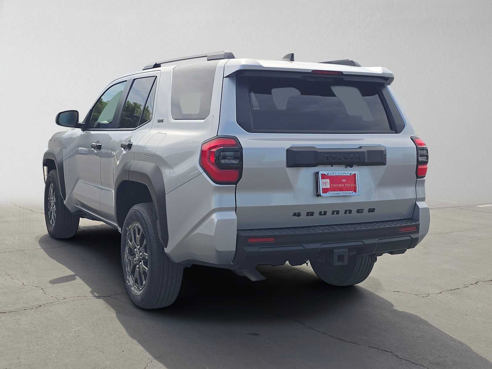 Certified 2026 Toyota 4Runner SR5 AWD/4WD image 5