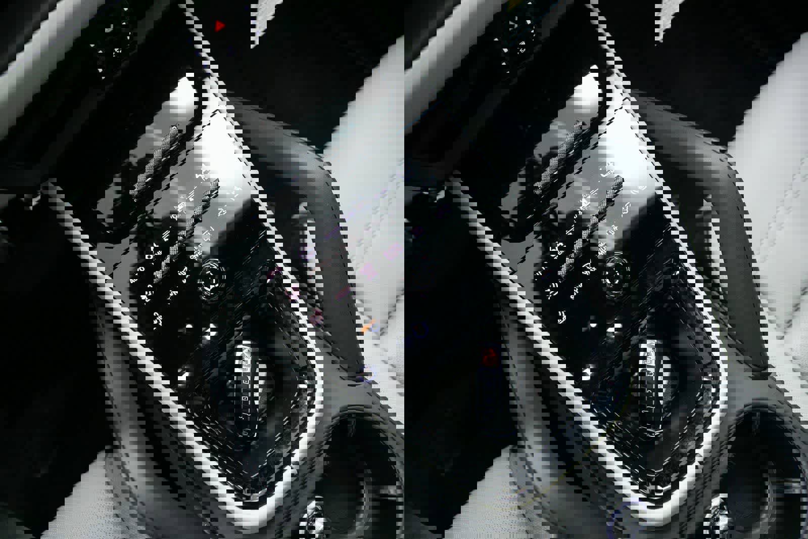 New 2026 Porsche Cayenne GTS image 21