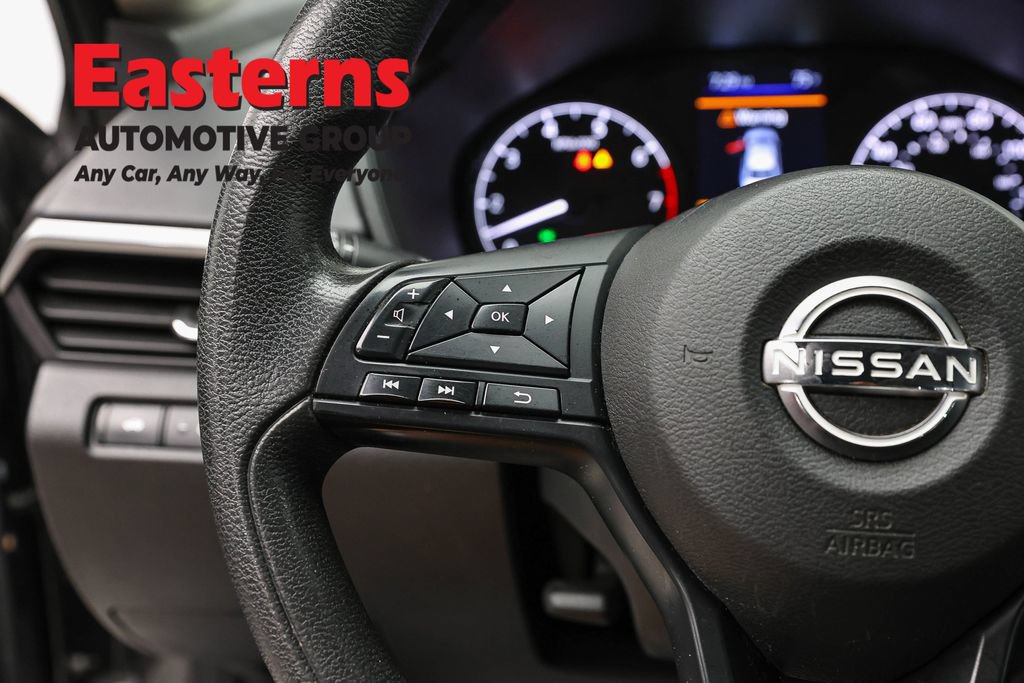 Used 2023 Nissan Altima 2.5 S FWD image 14