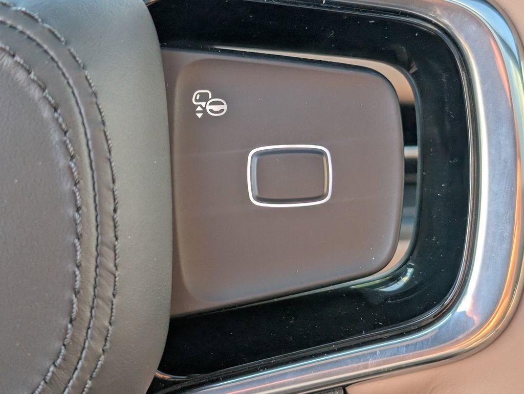 New 2026 Lincoln Navigator L Black Label image 19