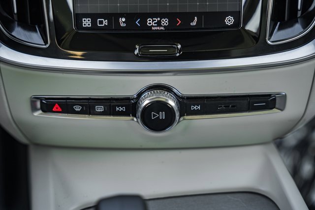 Certified 2023 Volvo S60 B5 Ultimate w/ Climate Package image 22