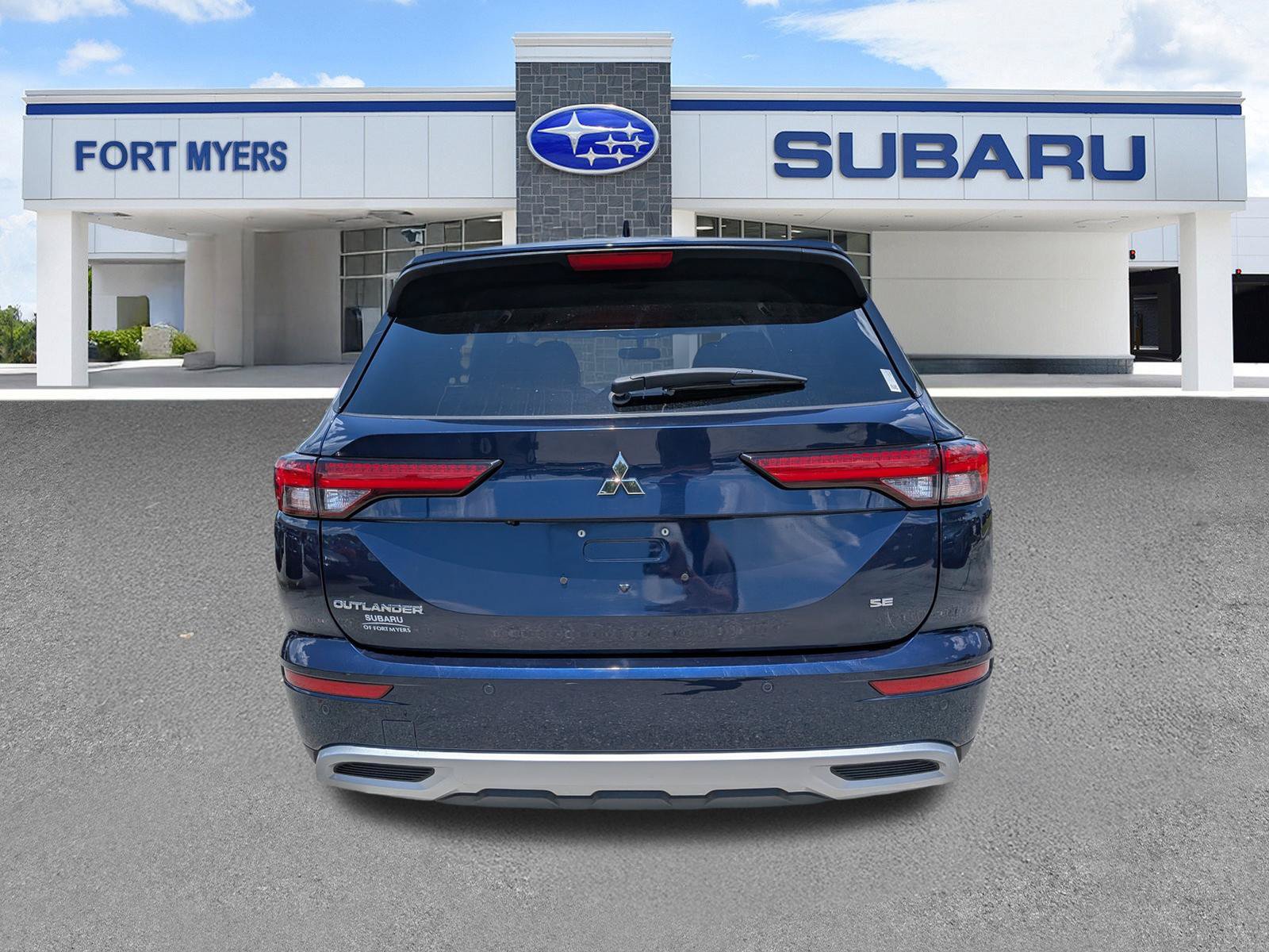 Used 2024 Mitsubishi Outlander SE Black Edition AWD/4WD image 5