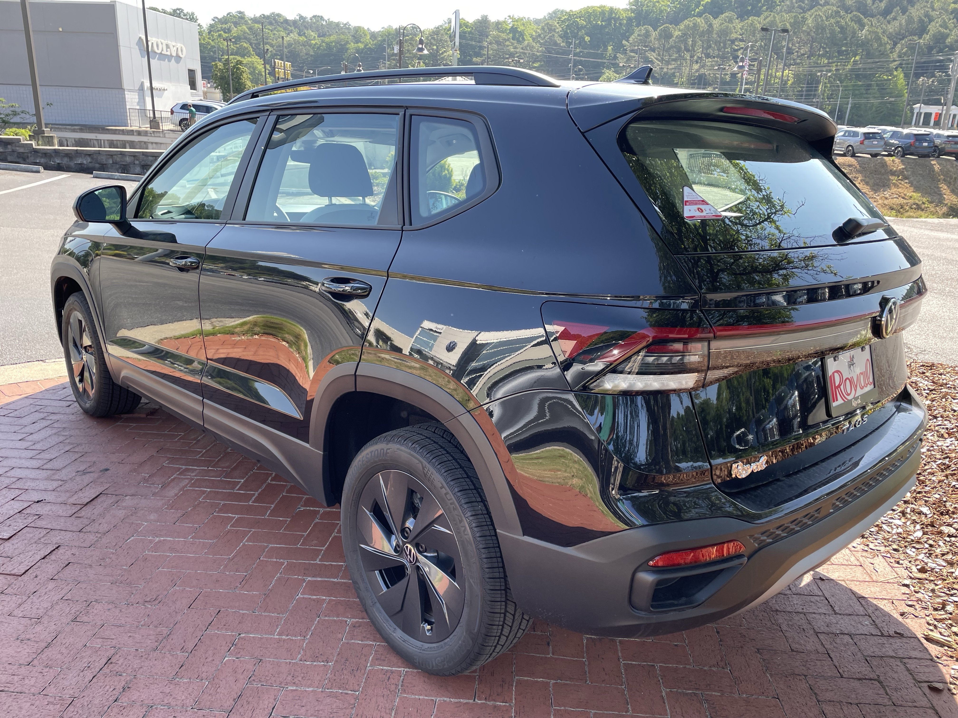 New 2026 Volkswagen Taos S FWD image 6