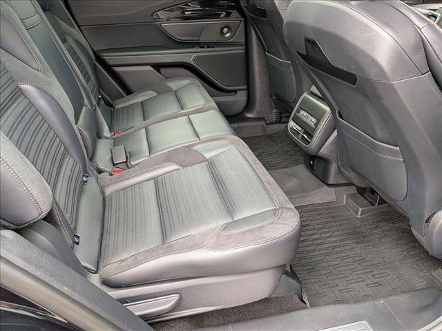 Used 2024 Lincoln Nautilus Reserve w/ Equipment Group 202A image 19