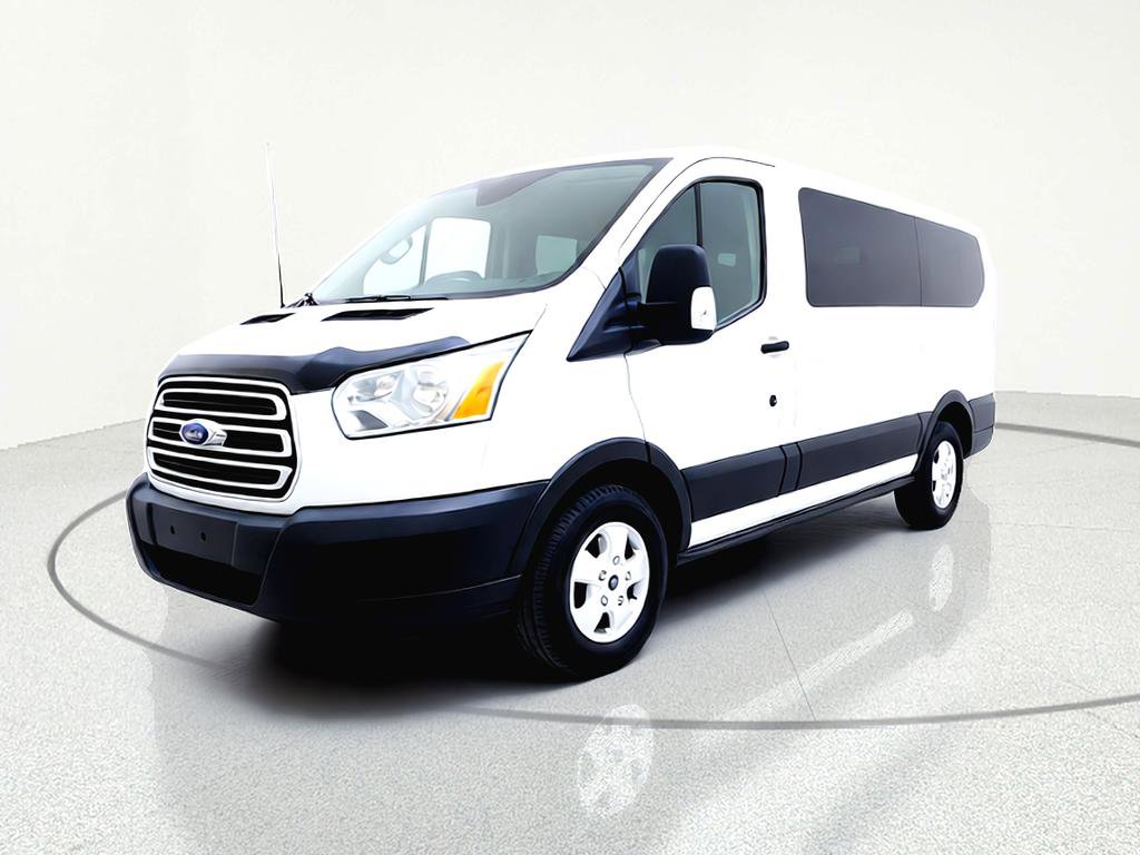 Used 2019 Ford Transit 150 XLT image 4