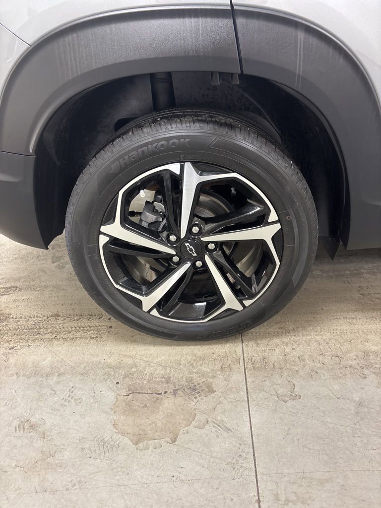 Used 2023 Chevrolet TrailBlazer RS w/ Convenience Package image 31