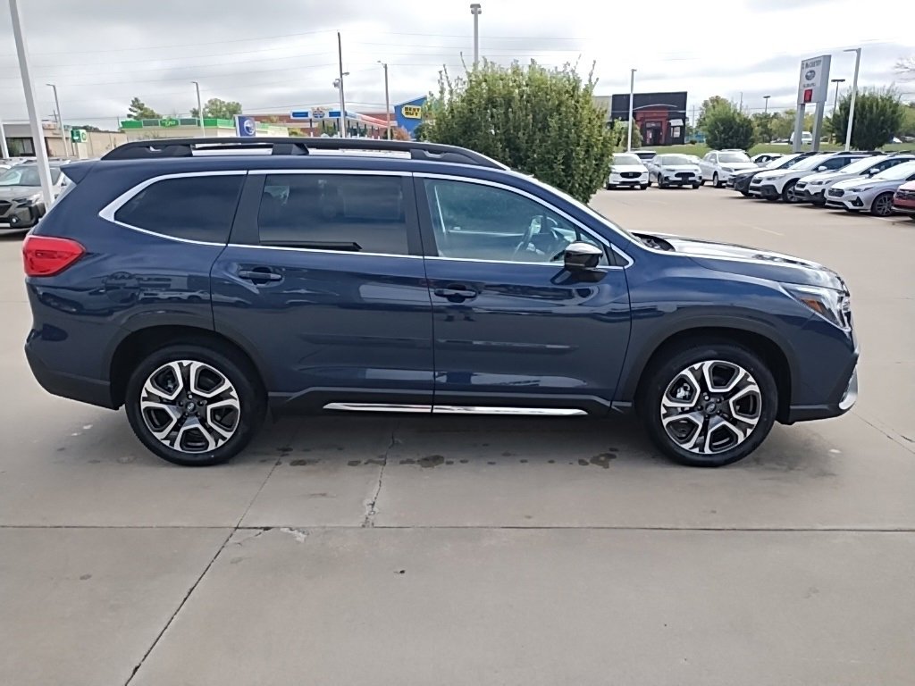 New 2025 Subaru Ascent Limited image 7
