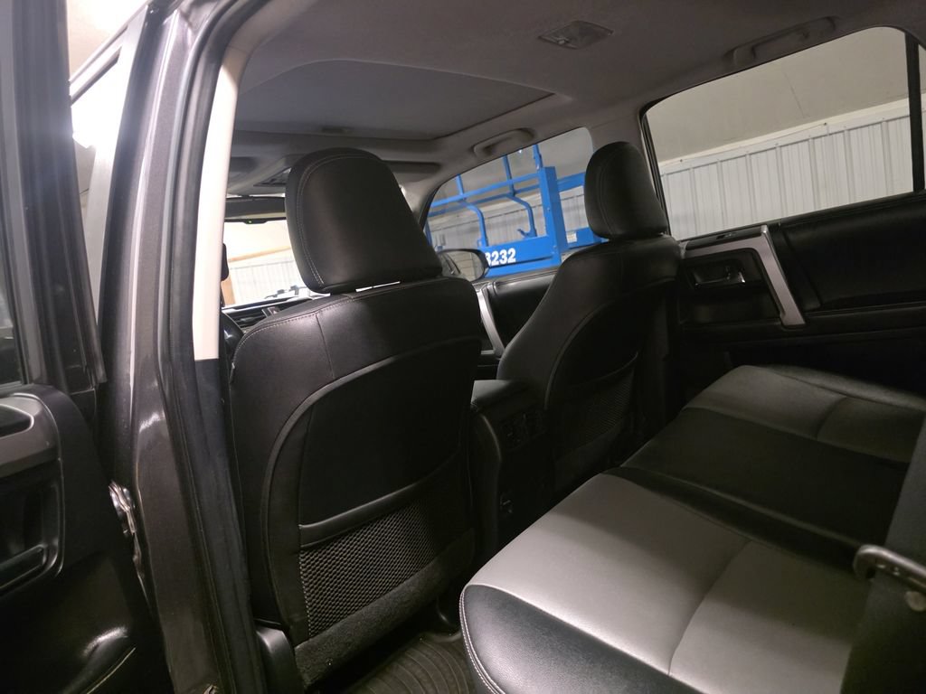 Used 2015 Toyota 4Runner SR5 Premium AWD/4WD image 29