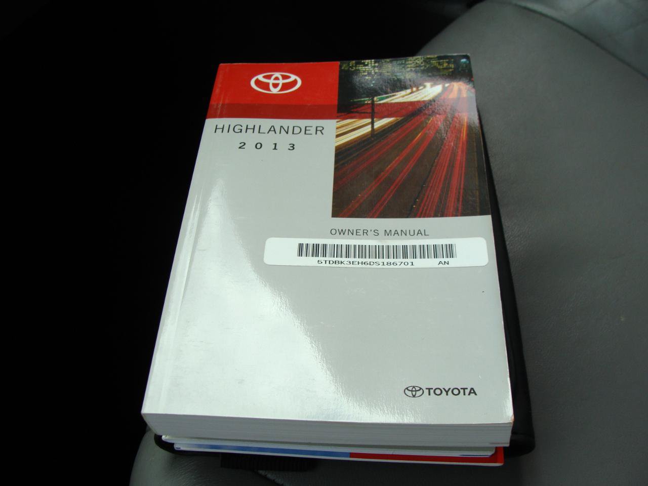 Used 2013 Toyota Highlander SE AWD/4WD image 40