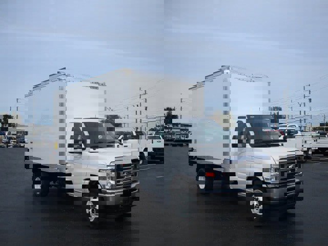 New 2025 Ford E-450 and Econoline 450 Super Duty w/ Power Equipment Group RWD image 10