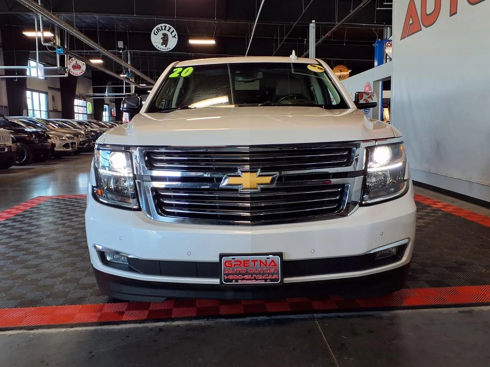 Used 2020 Chevrolet Tahoe Premier AWD/4WD image 2