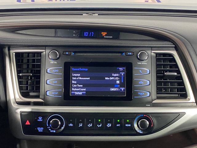 Used 2016 Toyota Highlander LE AWD/4WD image 20